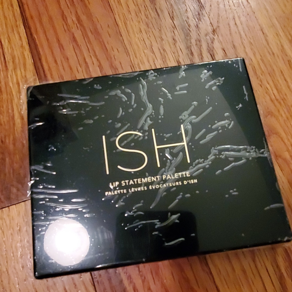 ISH lip statement palette